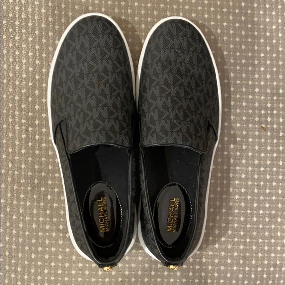 MICHEAL KORS Keaton Slip-On Logo Sneakers